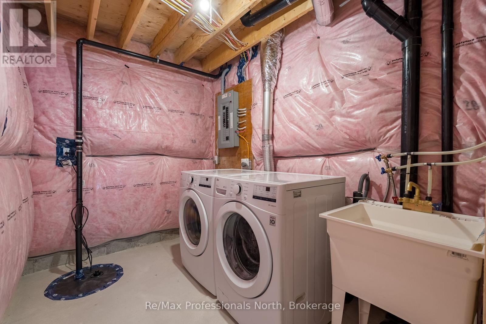 160 Daffodil Court, Gravenhurst, Ontario  P1P 0B8 - Photo 27 - X12354297