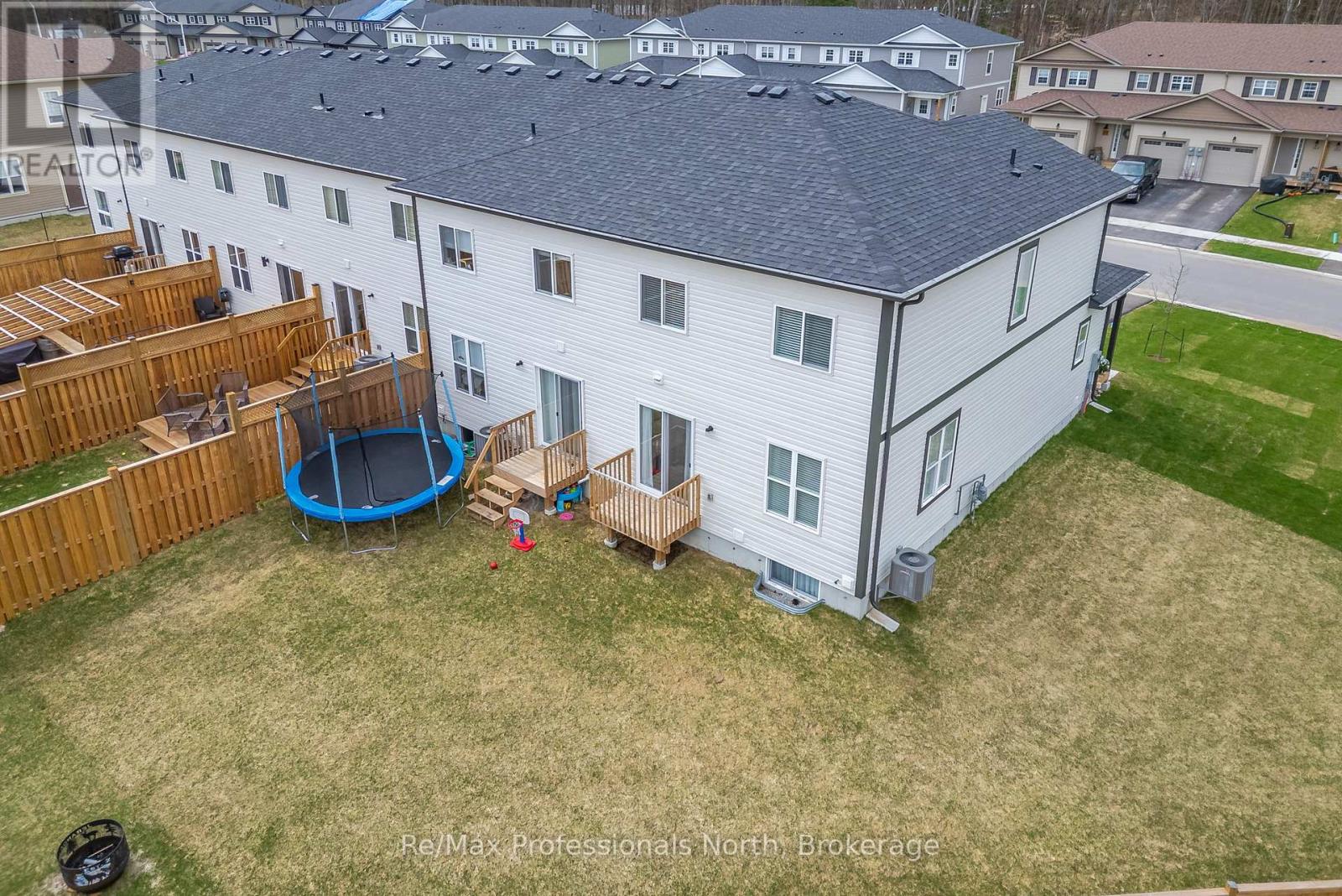 160 Daffodil Court, Gravenhurst, Ontario  P1P 0B8 - Photo 34 - X12354297