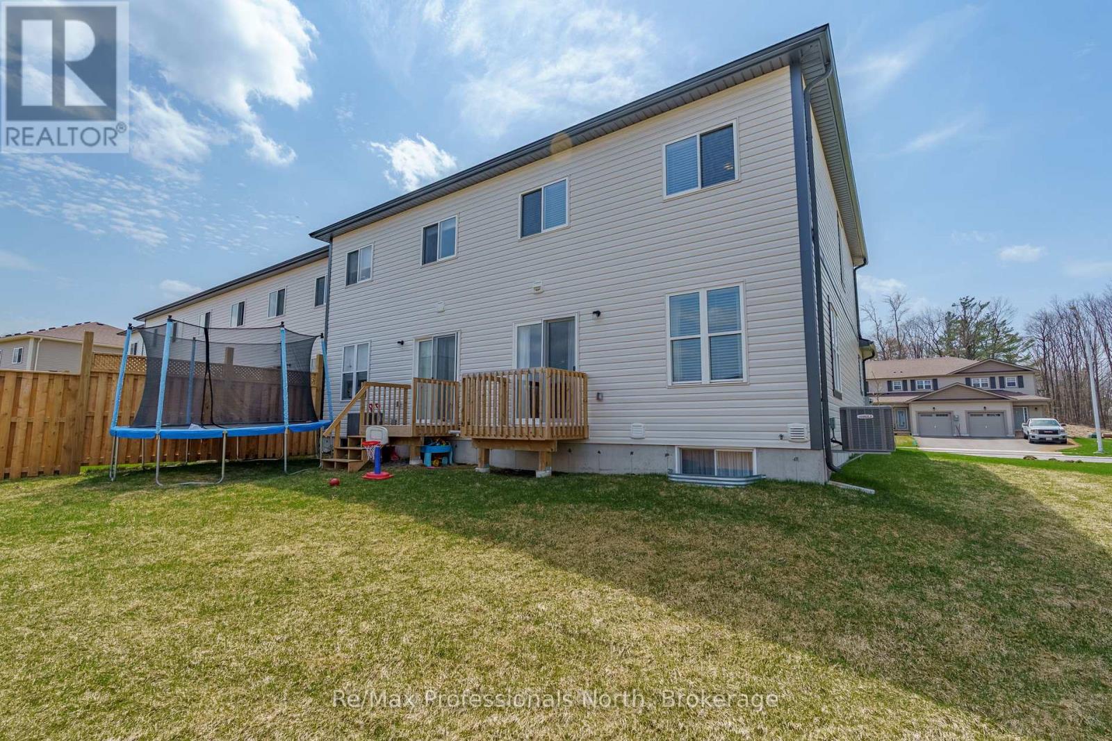 160 Daffodil Court, Gravenhurst, Ontario  P1P 0B8 - Photo 35 - X12354297