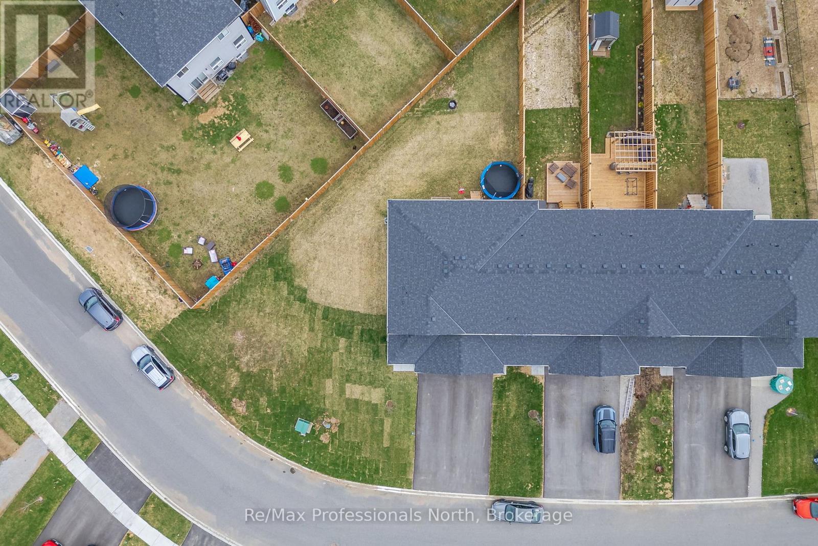 160 Daffodil Court, Gravenhurst, Ontario  P1P 0B8 - Photo 41 - X12354297