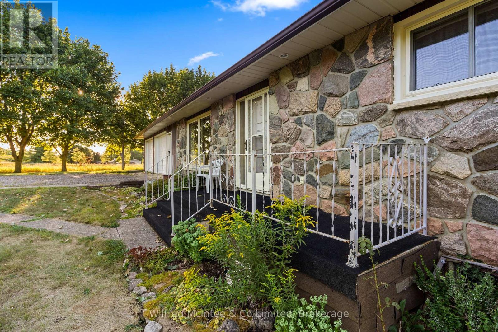 262663 Varney Road, West Grey, Ontario  N0G 1R0 - Photo 3 - X12354316