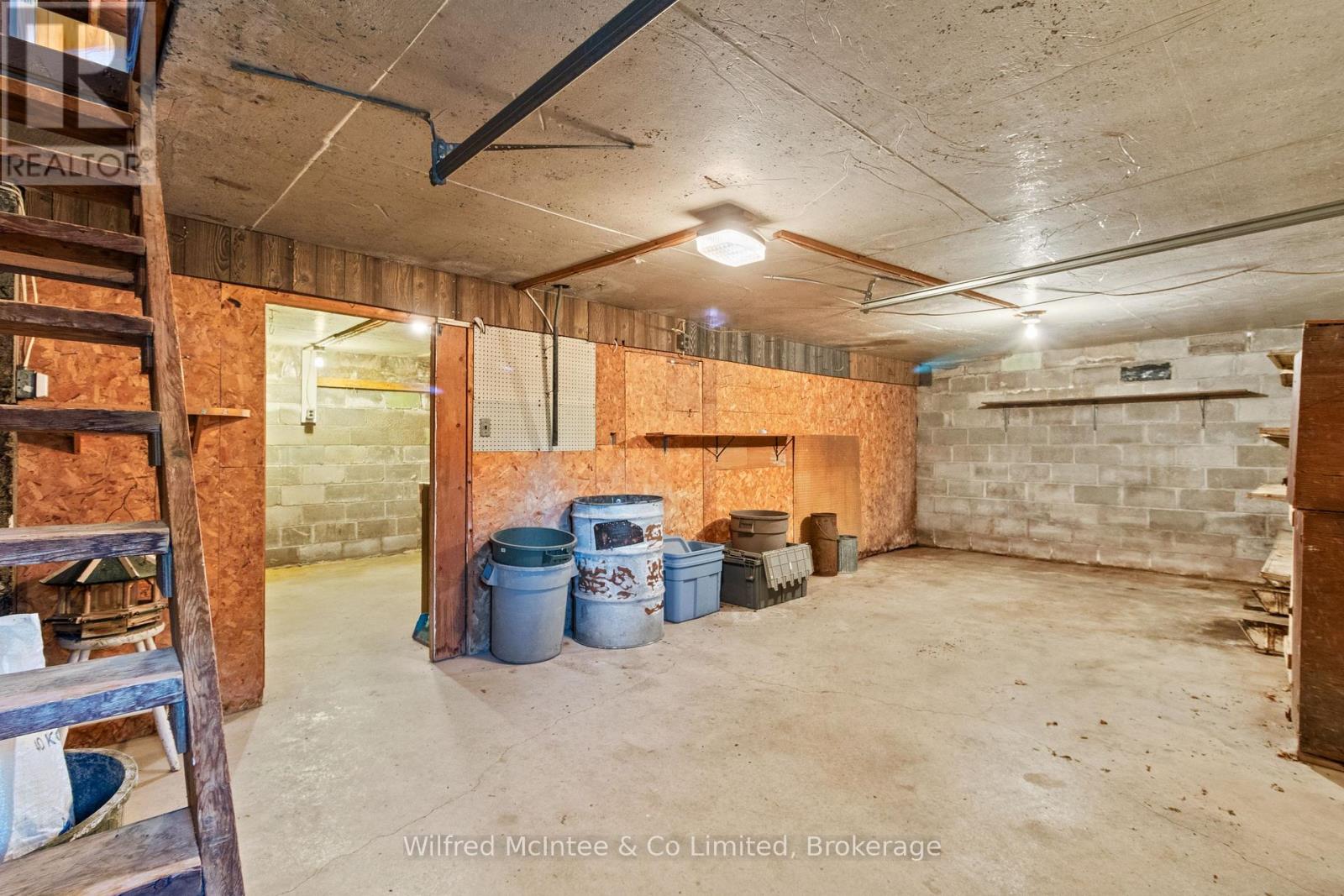 262663 Varney Road, West Grey, Ontario  N0G 1R0 - Photo 34 - X12354316
