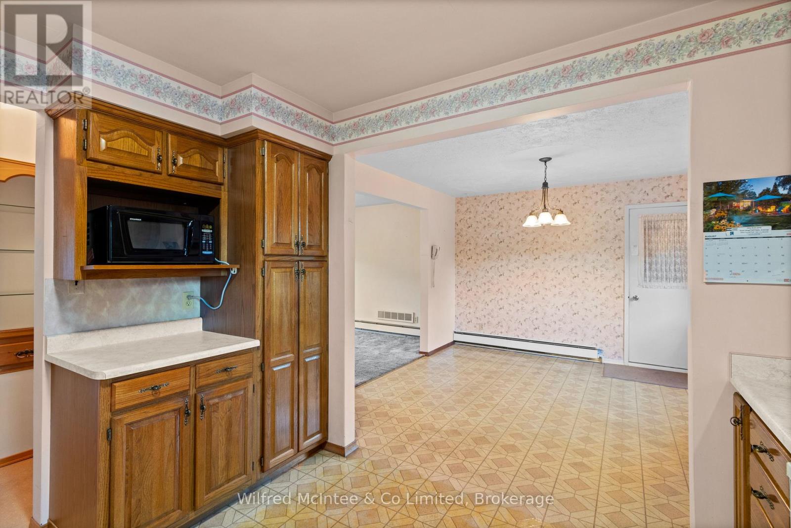 262663 Varney Road, West Grey, Ontario  N0G 1R0 - Photo 8 - X12354316