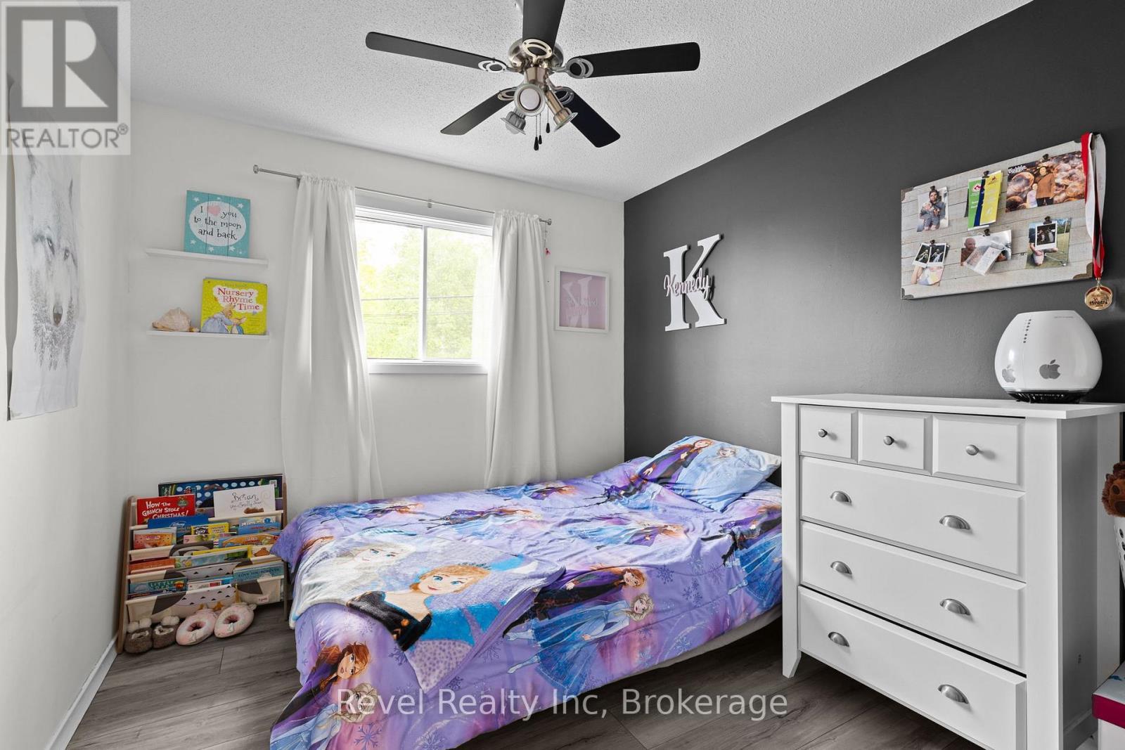 35 Macklaim Drive, Parry Sound, Ontario  P2A 2Z7 - Photo 15 - X12354333