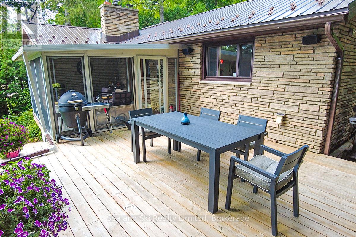 102 Mccullough Lake Drive, Chatsworth, Ontario  N0H 2V0 - Photo 21 - X12354409