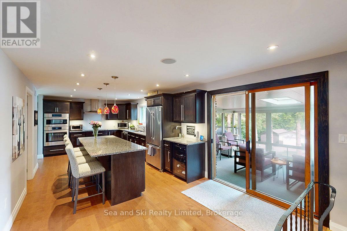 102 Mccullough Lake Drive, Chatsworth, Ontario  N0H 2V0 - Photo 7 - X12354409