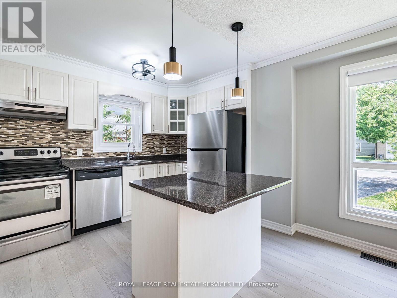 20 Handel Court, Brampton, Ontario  L6S 1Y4 - Photo 11 - W12354239