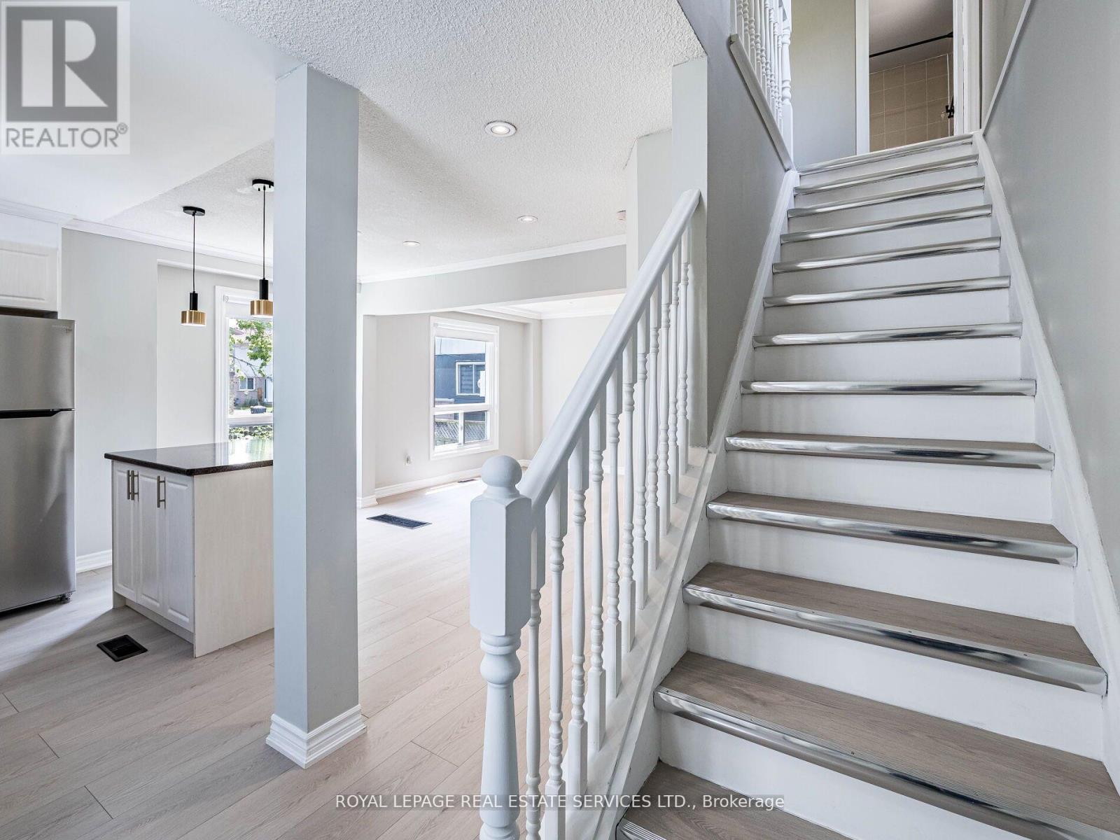 20 Handel Court, Brampton, Ontario  L6S 1Y4 - Photo 14 - W12354239