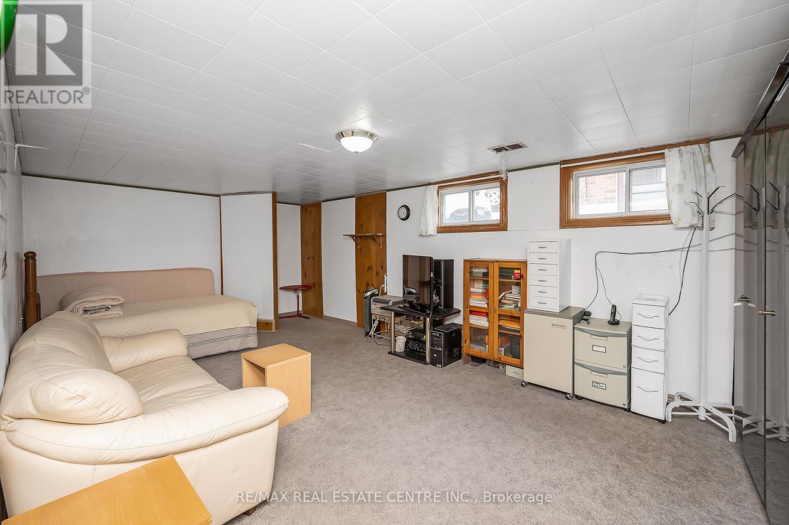 676 Upper Wentworth Street, Hamilton, Ontario  L9A 4V5 - Photo 26 - X12354195