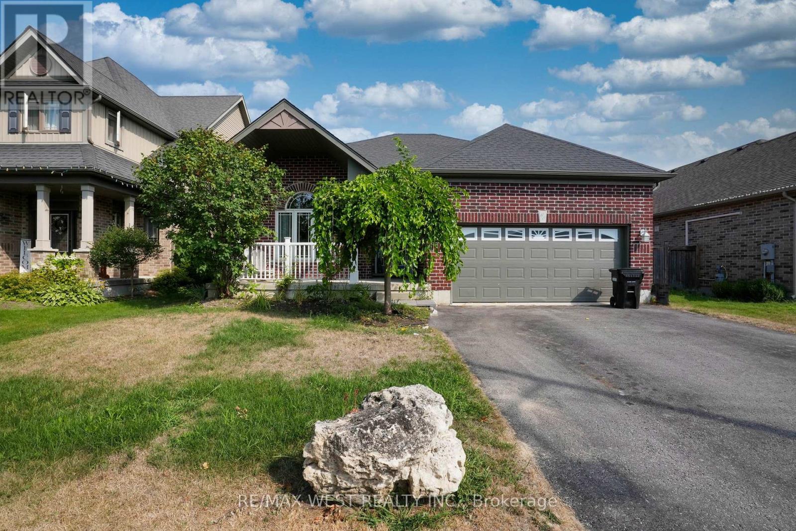 60 BROWNLEY LANE, Essa, Ontario