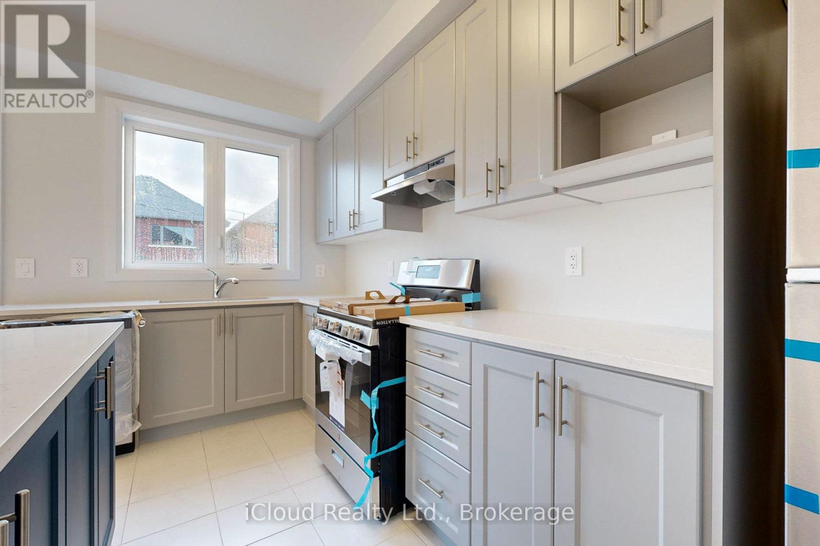47 Corley Street, Kawartha Lakes, Ontario  K9V 6C2 - Photo 11 - X12312342