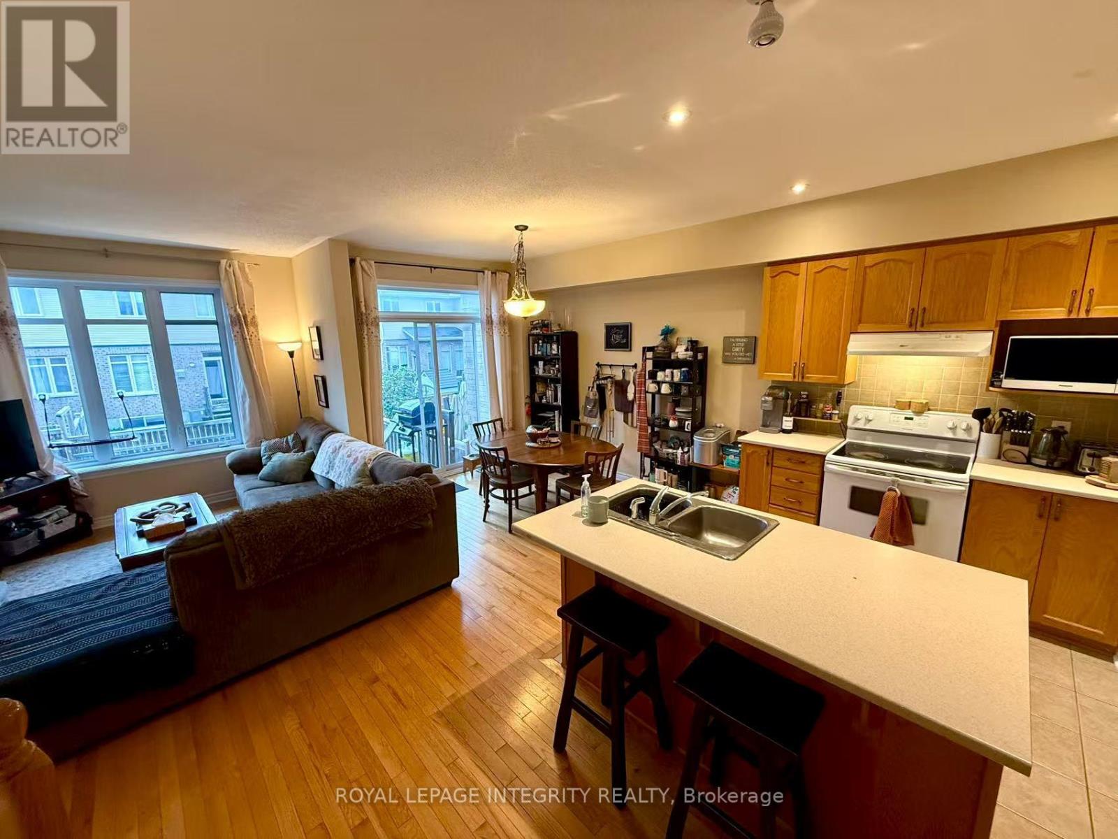 1029 Ottenbrite Crescent, Ottawa, Ontario  K2T 0G2 - Photo 4 - X12354428