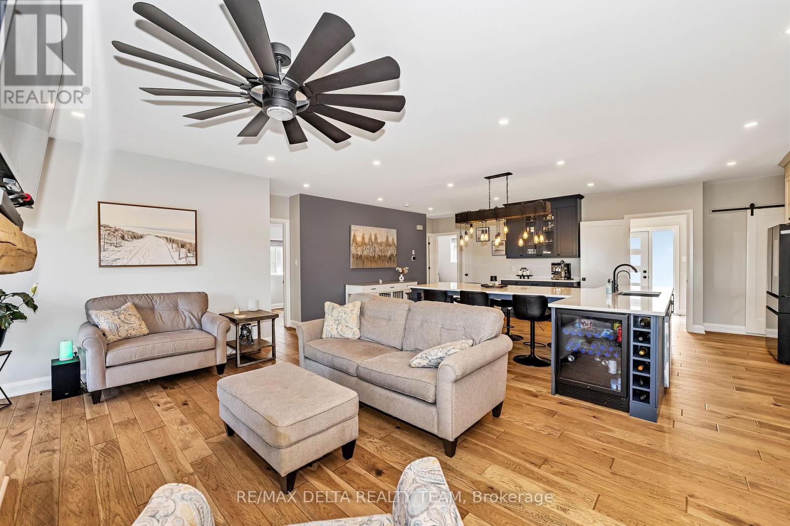 4645 Mcneely Rd Road, Ottawa, Ontario  K4B 1J1 - Photo 12 - X12354430