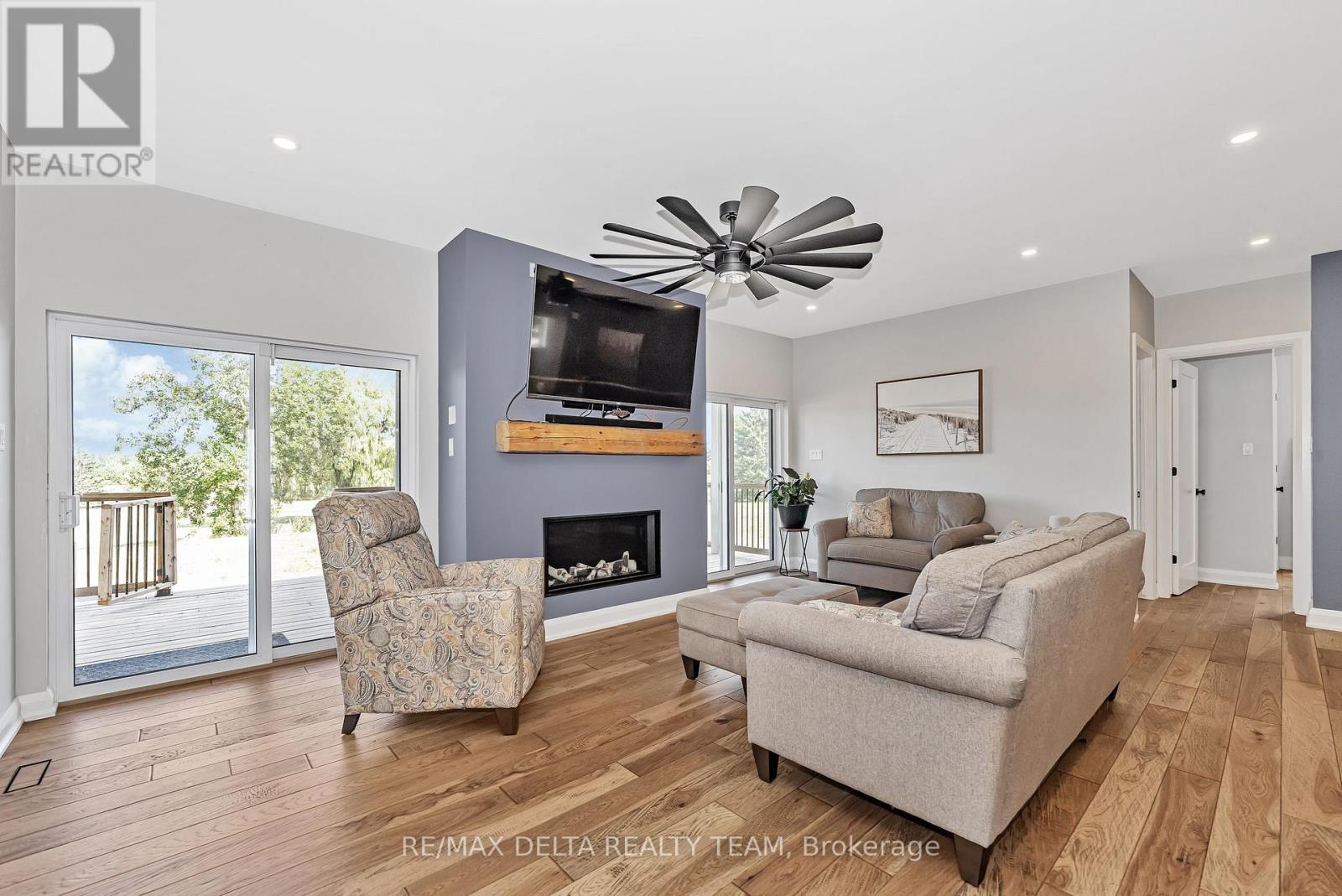 4645 Mcneely Rd Road, Ottawa, Ontario  K4B 1J1 - Photo 13 - X12354430