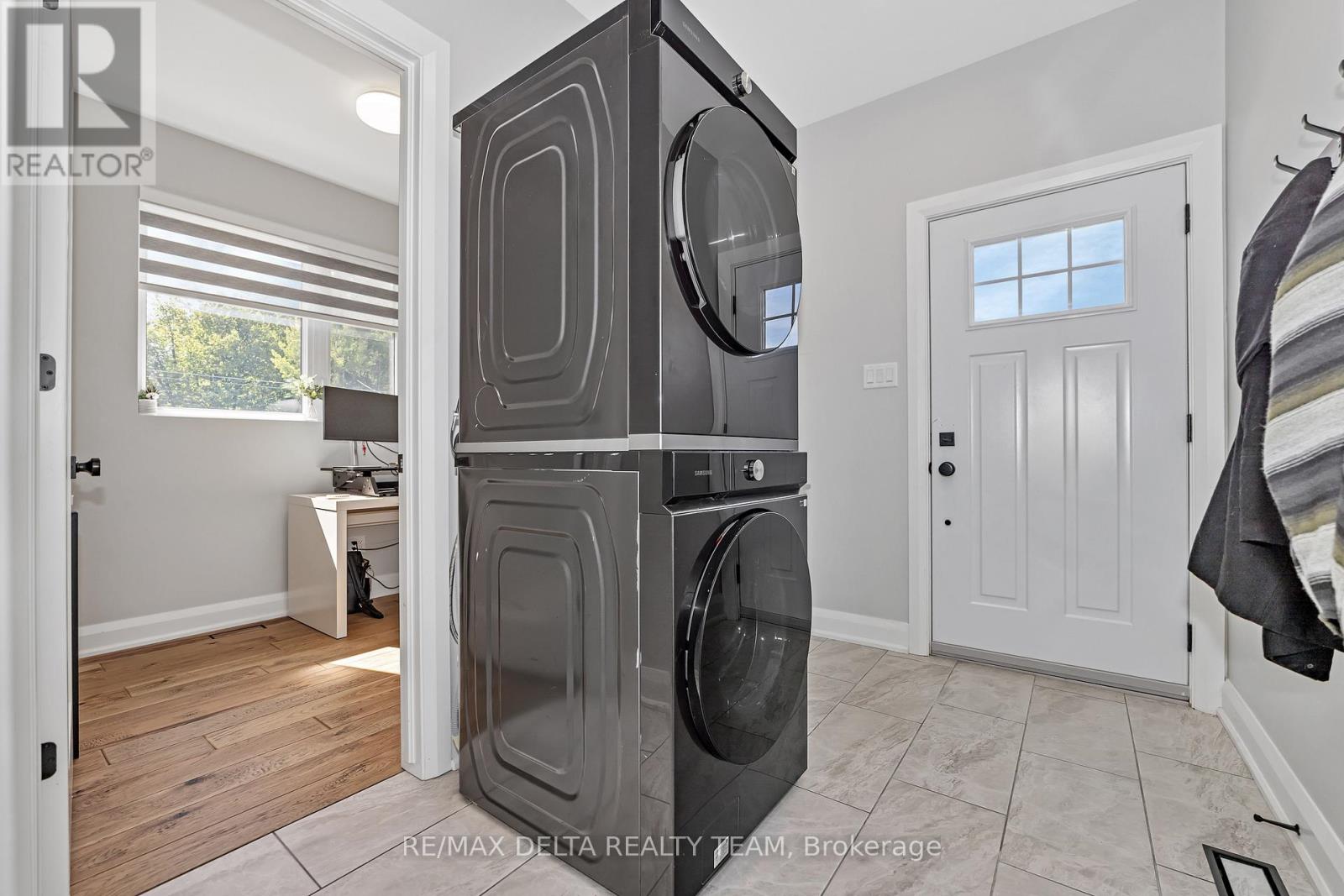 4645 Mcneely Rd Road, Ottawa, Ontario  K4B 1J1 - Photo 25 - X12354430
