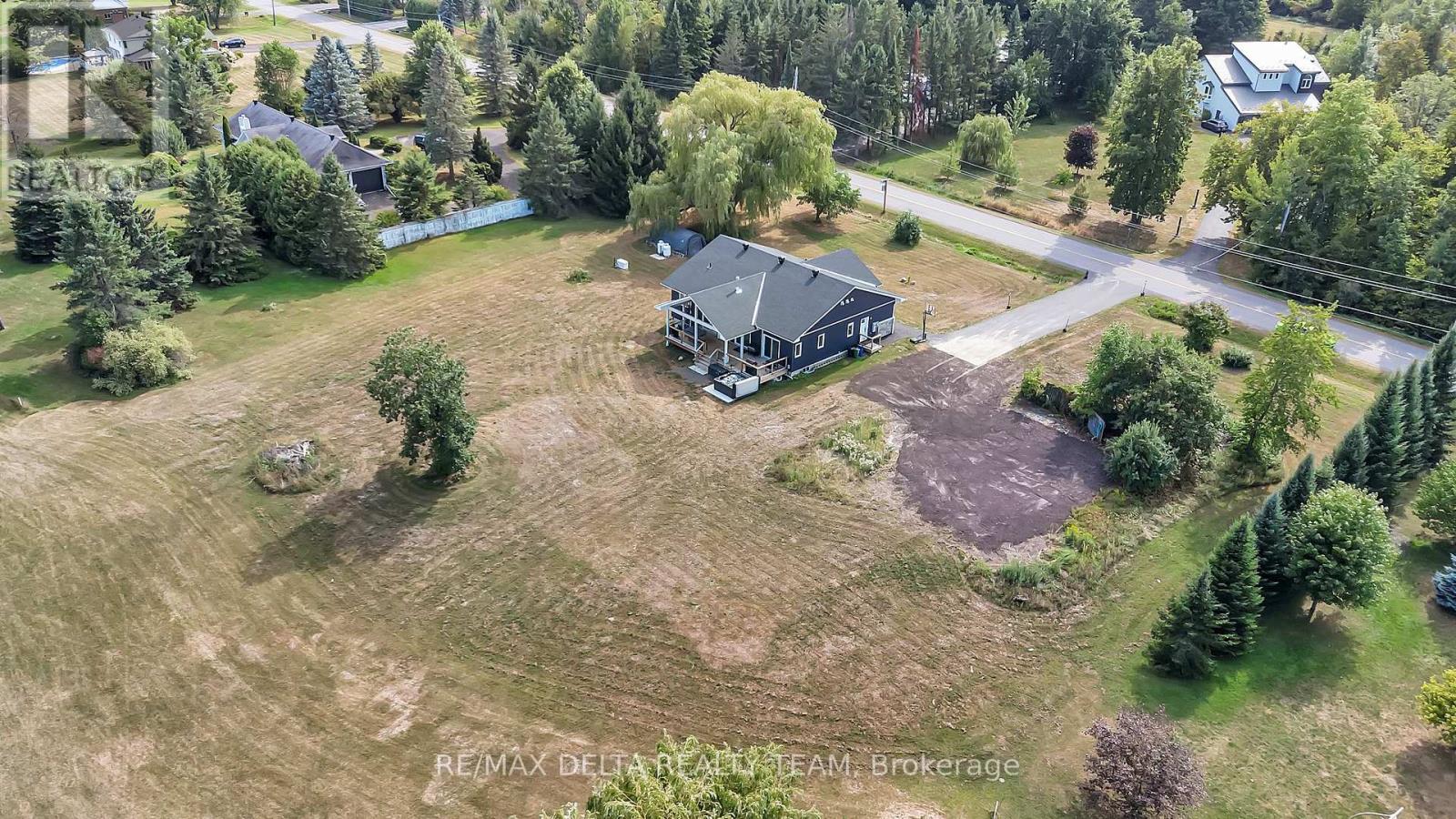 4645 Mcneely Rd Road, Ottawa, Ontario  K4B 1J1 - Photo 38 - X12354430