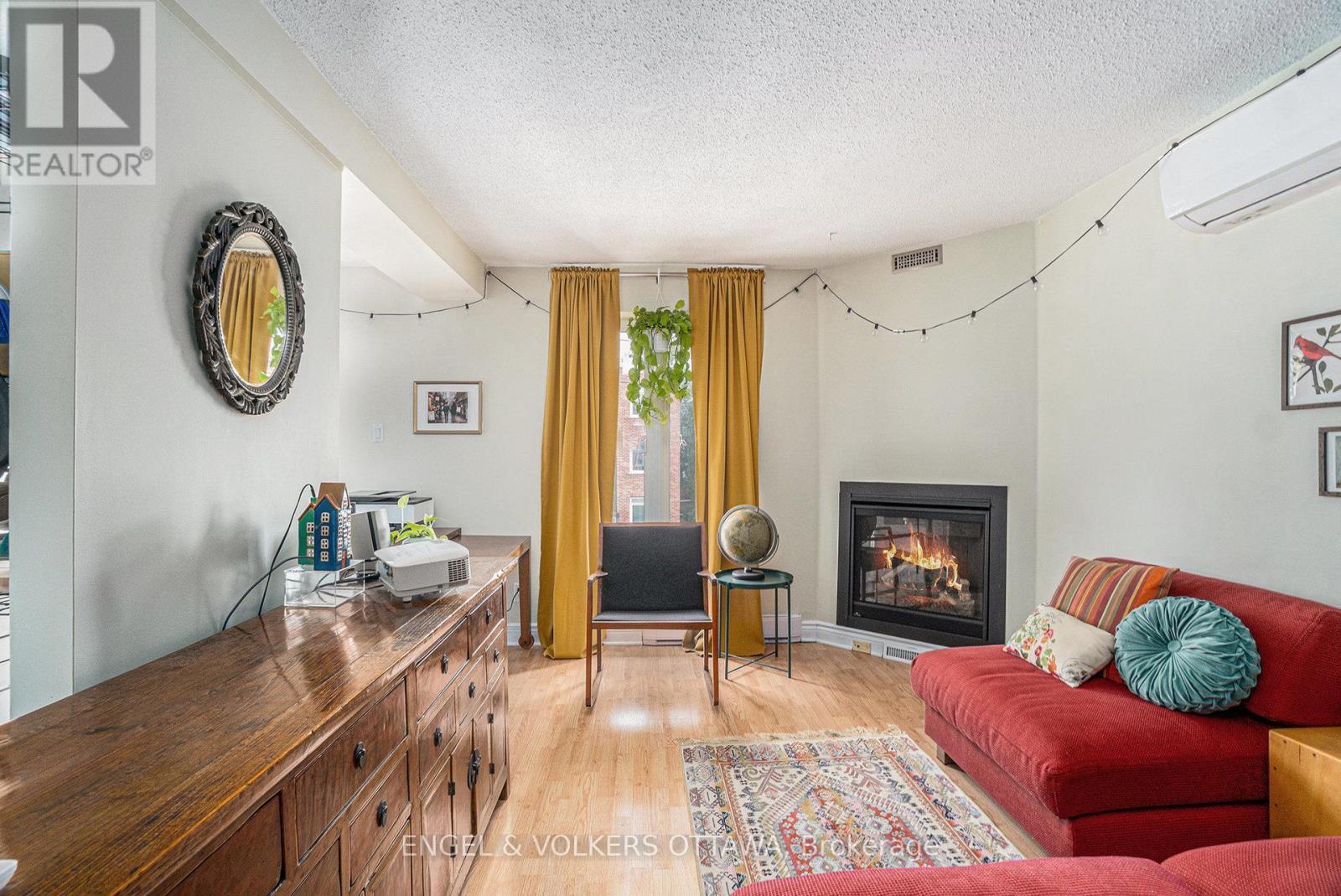 543 Mcleod Street, Ottawa, Ontario  K1R 5R2 - Photo 6 - X12354463