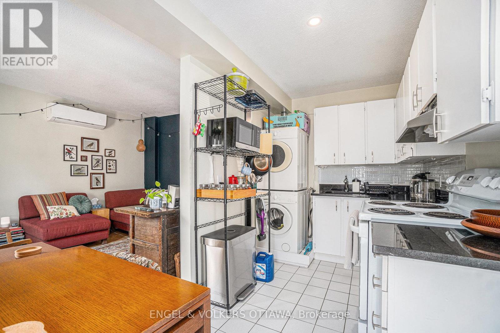 543 Mcleod Street, Ottawa, Ontario  K1R 5R2 - Photo 8 - X12354463