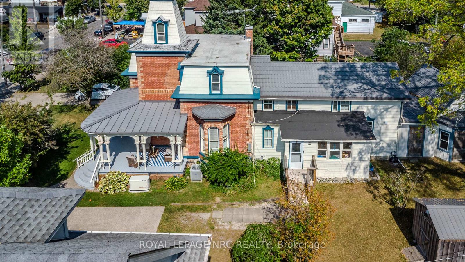 348 Ridge Road N, Fort Erie, Ontario  L0S 1N0 - Photo 4 - X12354474