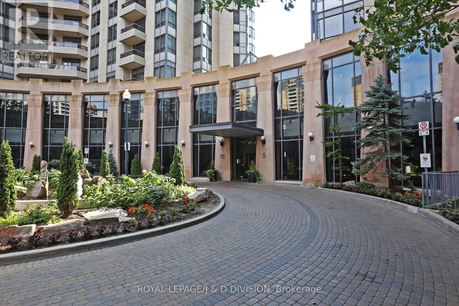 923 - 15 Northtown Way, Toronto, Ontario  M2N 7L5 - Photo 2 - C12354293