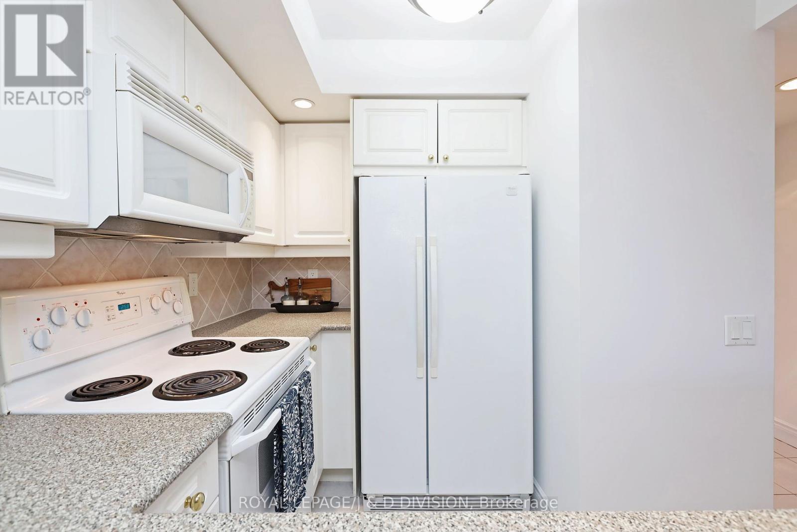 923 - 15 Northtown Way, Toronto, Ontario  M2N 7L5 - Photo 5 - C12354293