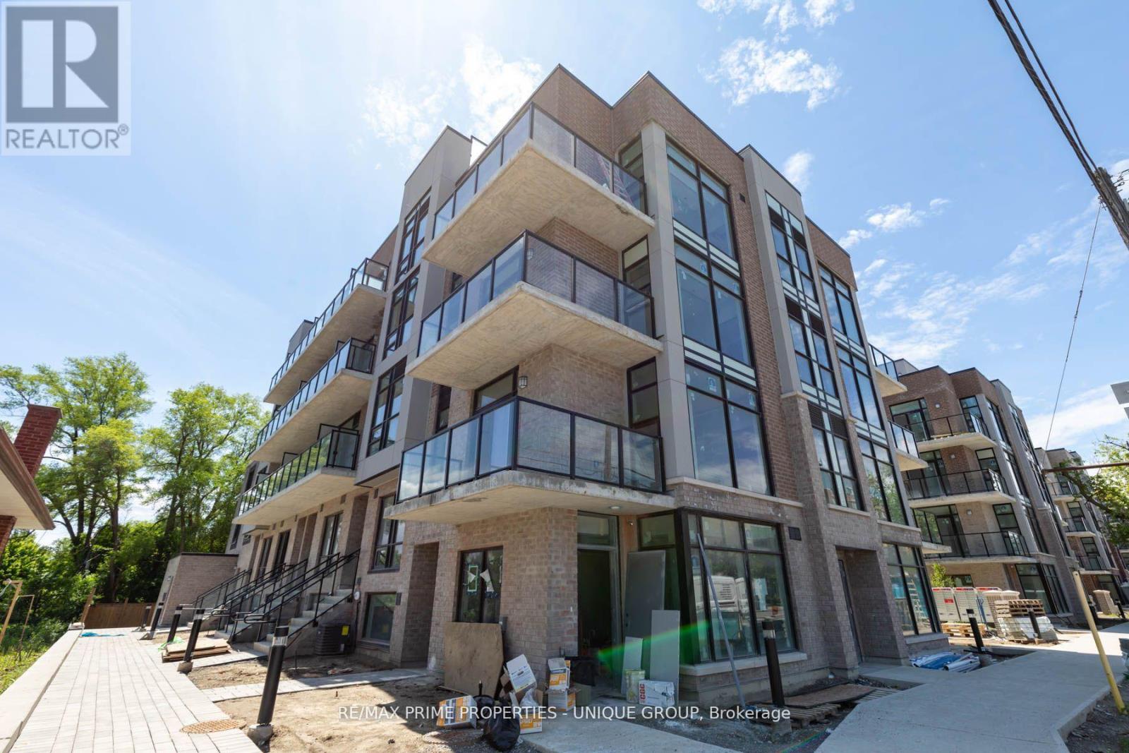 43 - 851 SHEPPARD AVENUE W, Toronto, Ontario