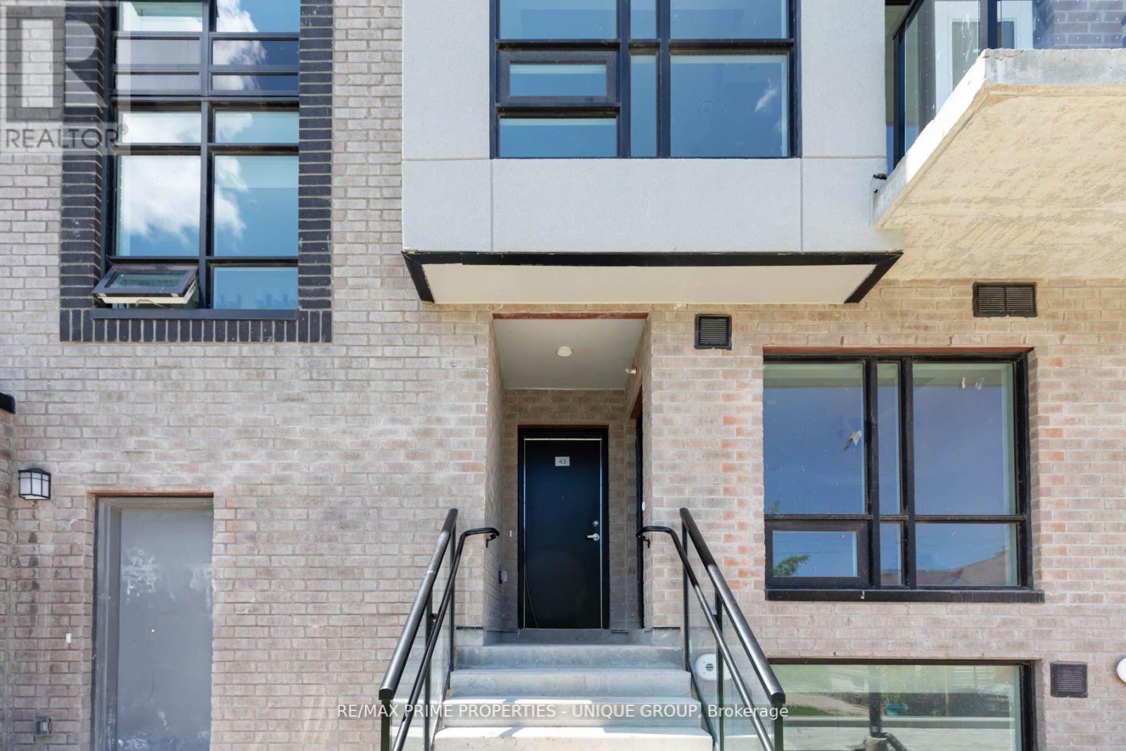 43 - 851 Sheppard Avenue W, Toronto, Ontario  M3H 2T1 - Photo 2 - C12354363