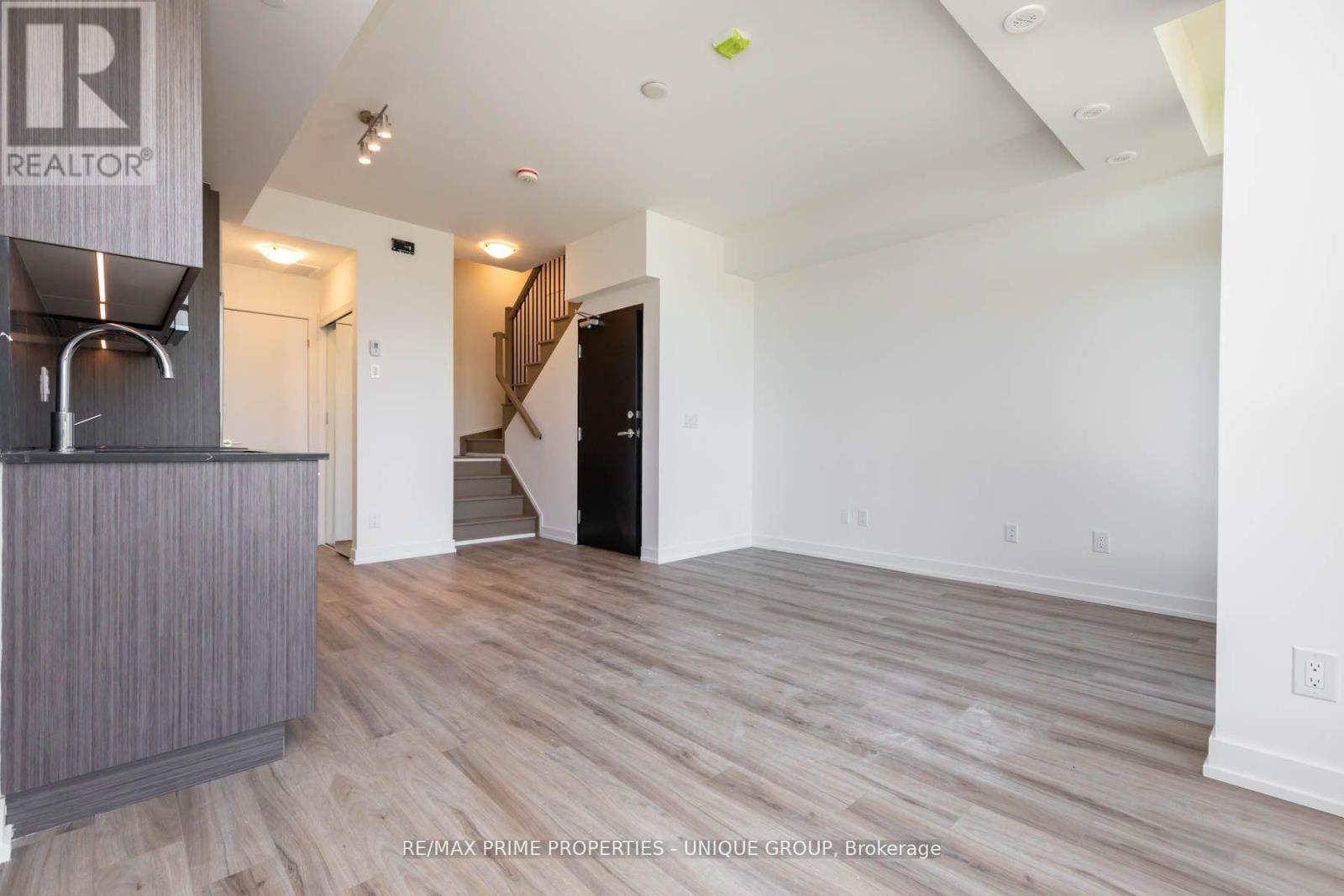 43 - 851 Sheppard Avenue W, Toronto, Ontario  M3H 2T1 - Photo 7 - C12354363