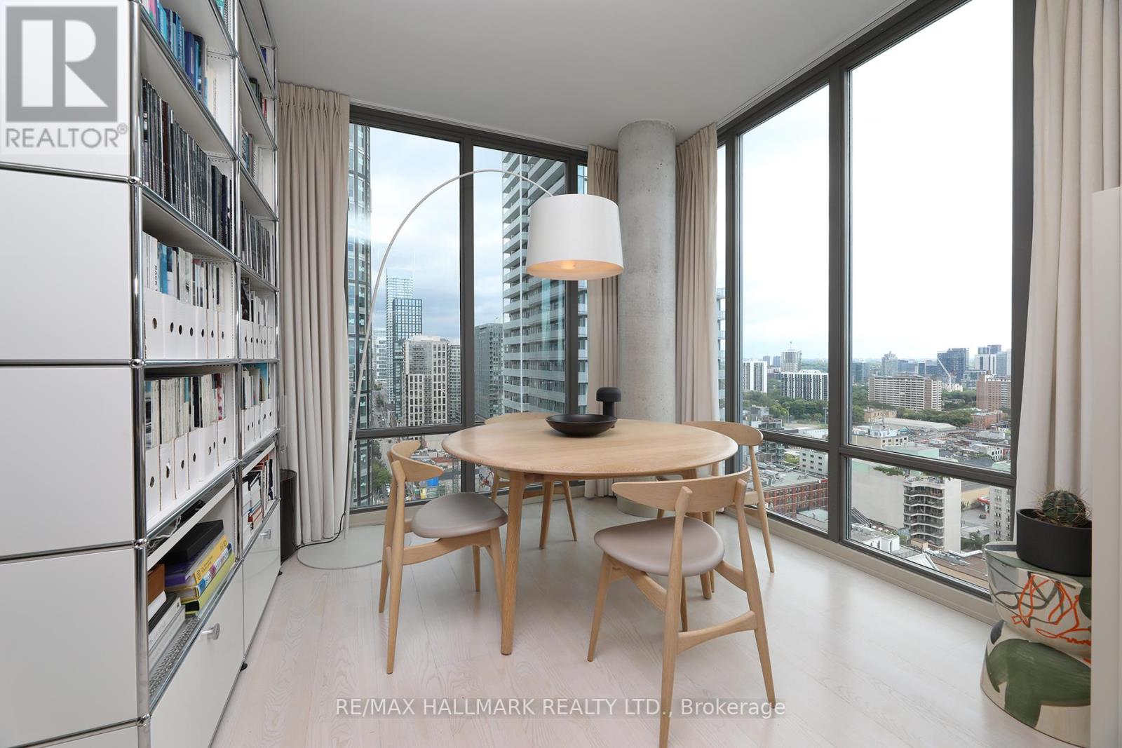 2406 - 33 Lombard Street, Toronto, Ontario  M5C 3H8 - Photo 21 - C12354410