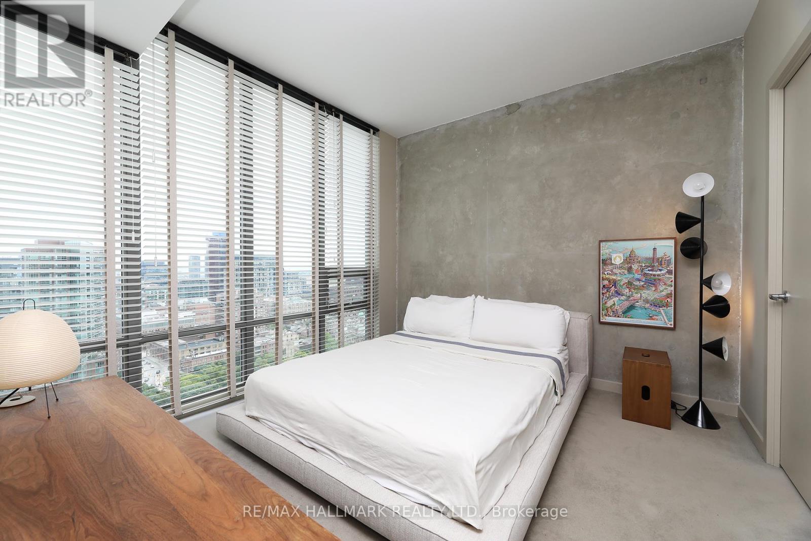2406 - 33 Lombard Street, Toronto, Ontario  M5C 3H8 - Photo 25 - C12354410