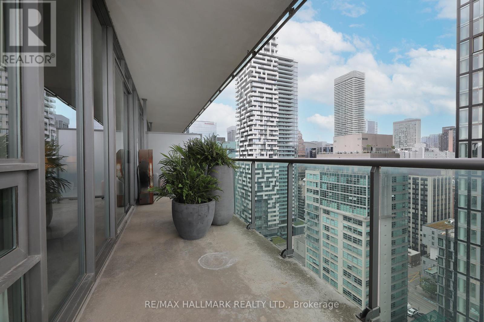 2406 - 33 Lombard Street, Toronto, Ontario  M5C 3H8 - Photo 29 - C12354410