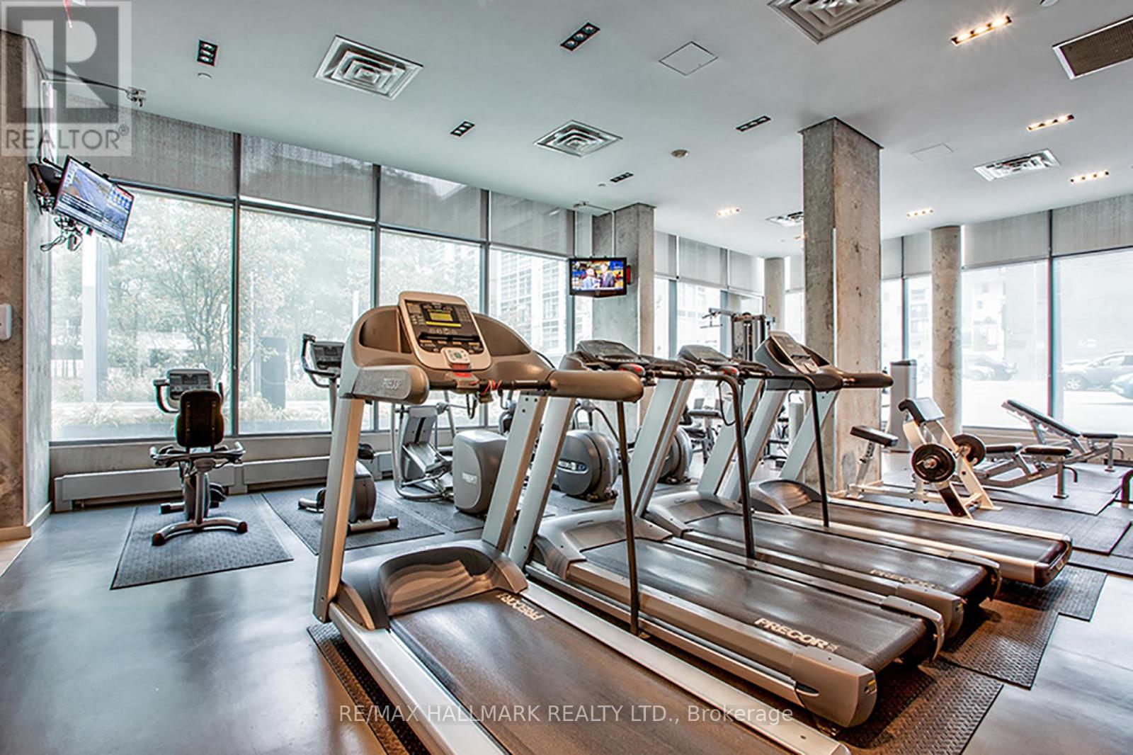 2406 - 33 Lombard Street, Toronto, Ontario  M5C 3H8 - Photo 36 - C12354410