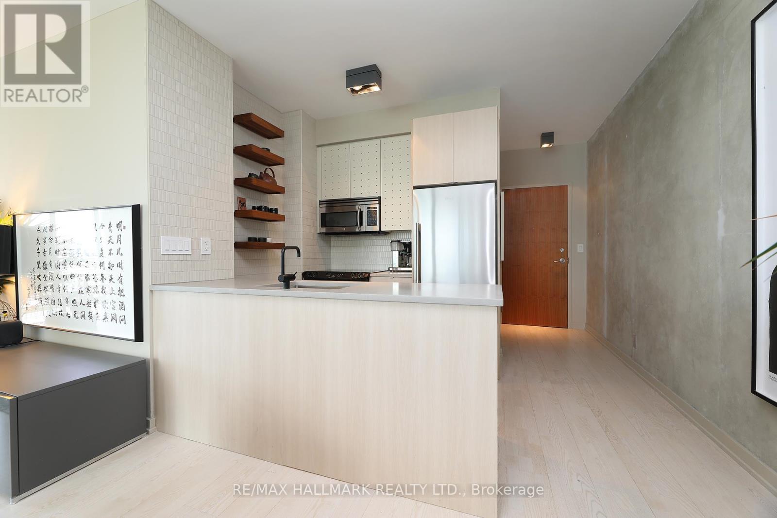 2406 - 33 Lombard Street, Toronto, Ontario  M5C 3H8 - Photo 8 - C12354410