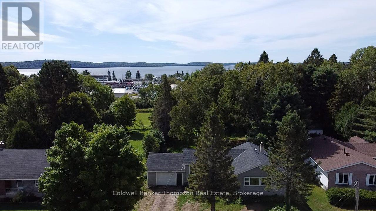 29 Queen Street, Sundridge, Ontario  P0A 1Z0 - Photo 6 - X12354453