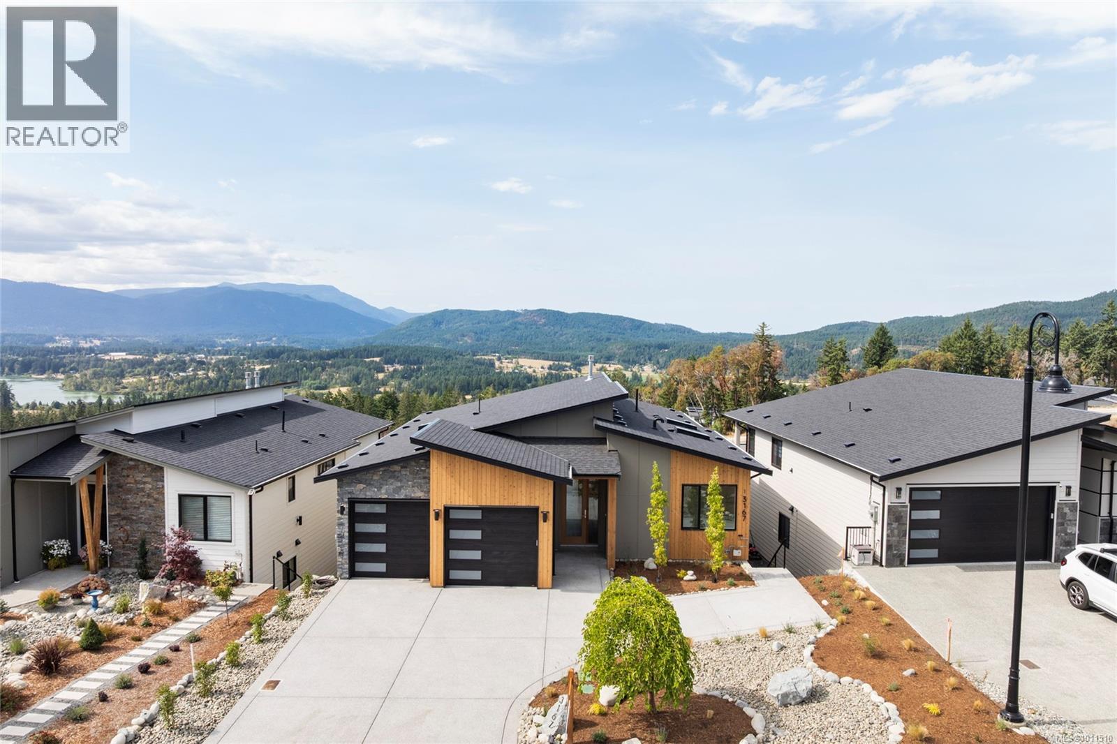 Property at 3167 Woodrush Dr image 3
