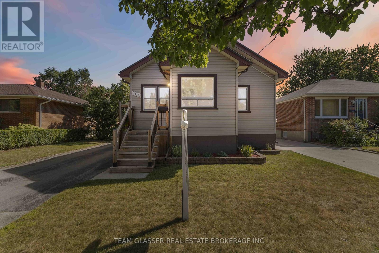 200 Vancouver Street, London East, Ontario  N5W 4R7 - Photo 2 - X12352958