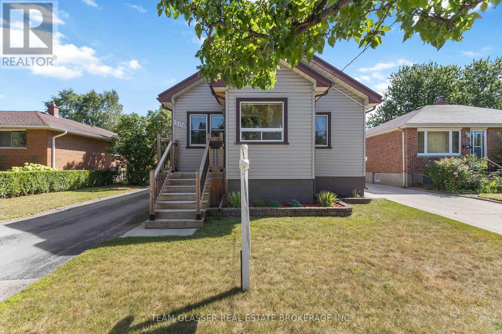 200 Vancouver Street, London East, Ontario  N5W 4R7 - Photo 5 - X12352958