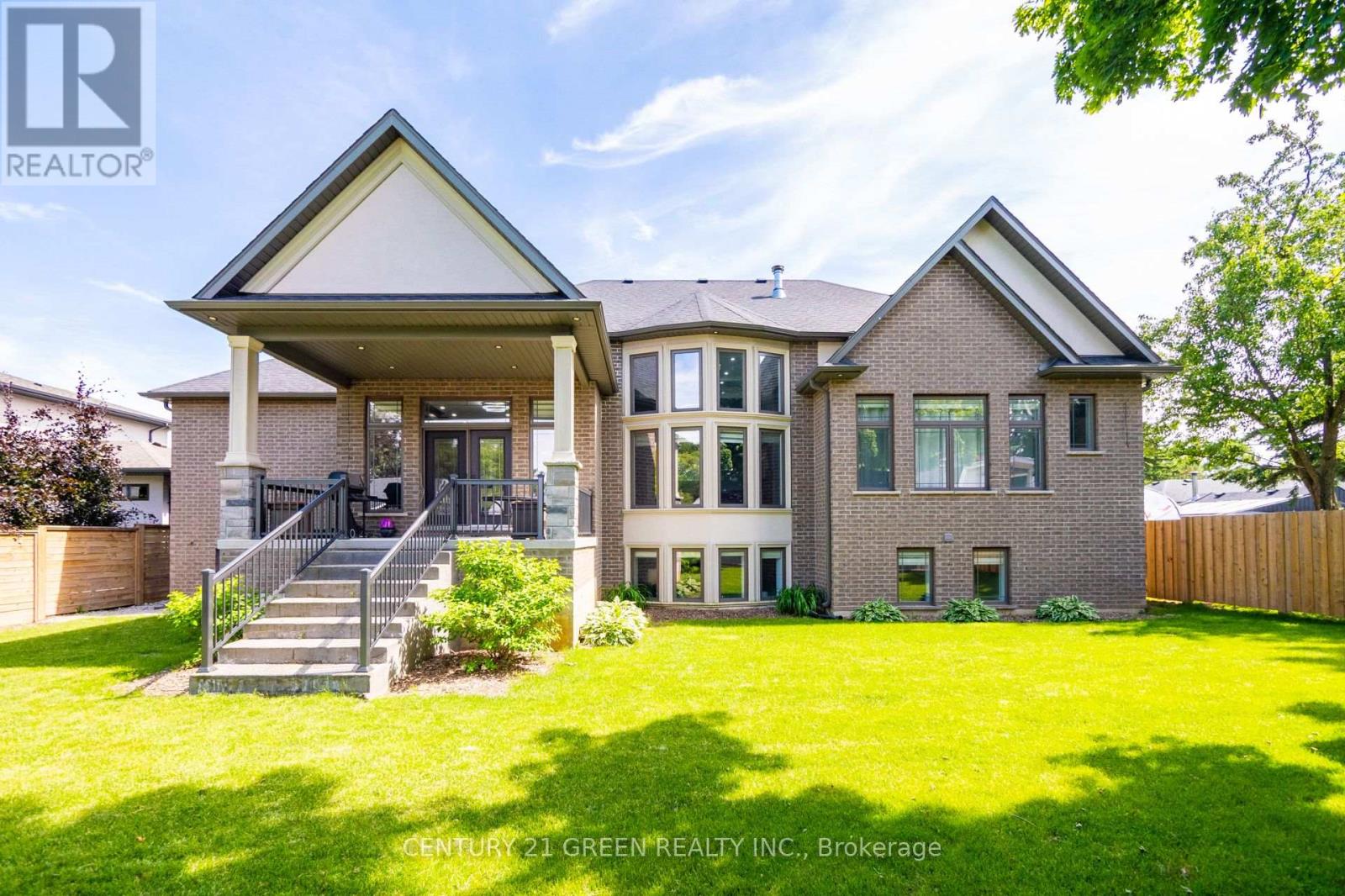 679 Hiawatha Boulevard, Hamilton, Ontario  L9G 3A6 - Photo 49 - X12354044
