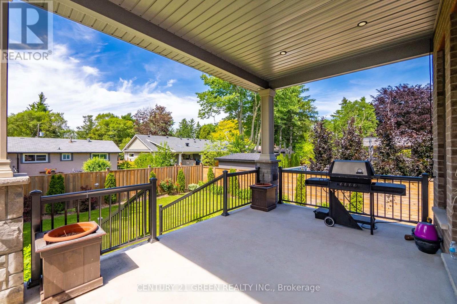 679 Hiawatha Boulevard, Hamilton, Ontario  L9G 3A6 - Photo 47 - X12354044
