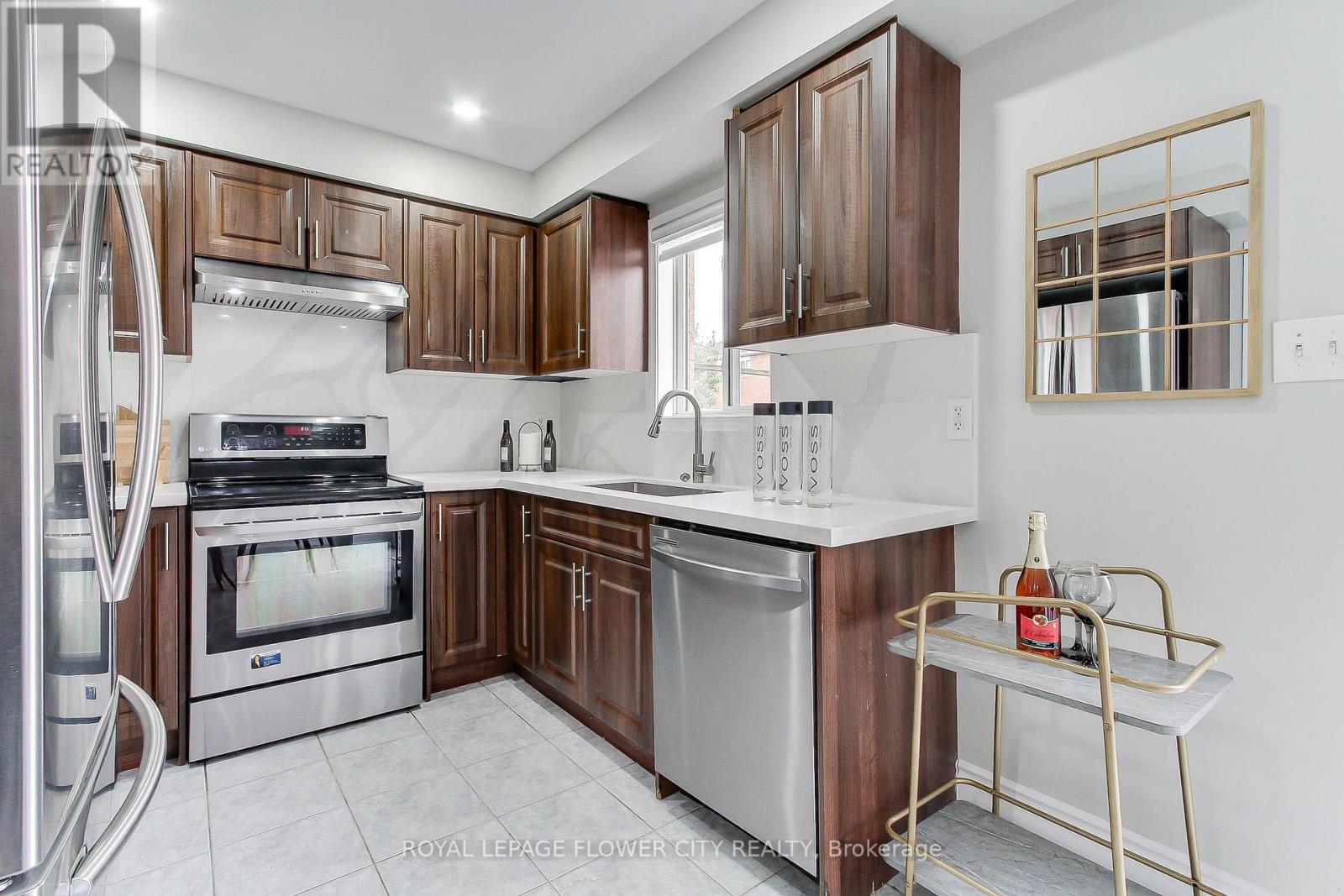 6 Studebaker Trail, Brampton, Ontario  L7A 3A2 - Photo 14 - W12354326