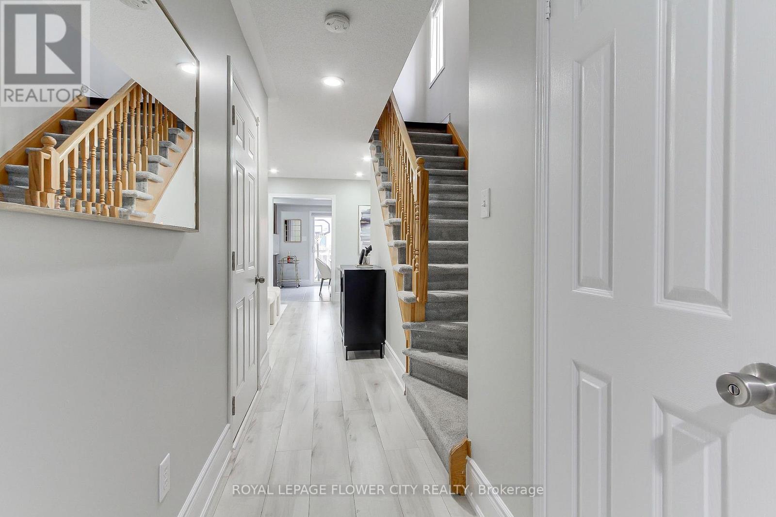 6 Studebaker Trail, Brampton, Ontario  L7A 3A2 - Photo 4 - W12354326