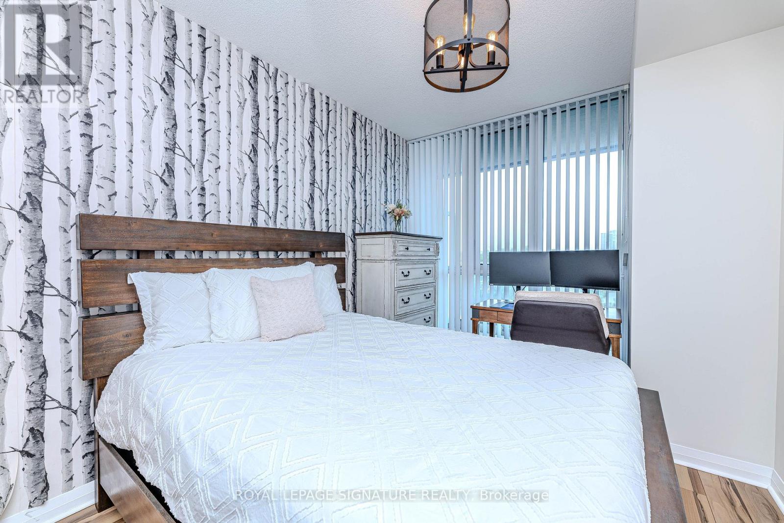408 - 55 Eglinton Avenue W, Mississauga, Ontario  L5R 0E4 - Photo 16 - W12354341