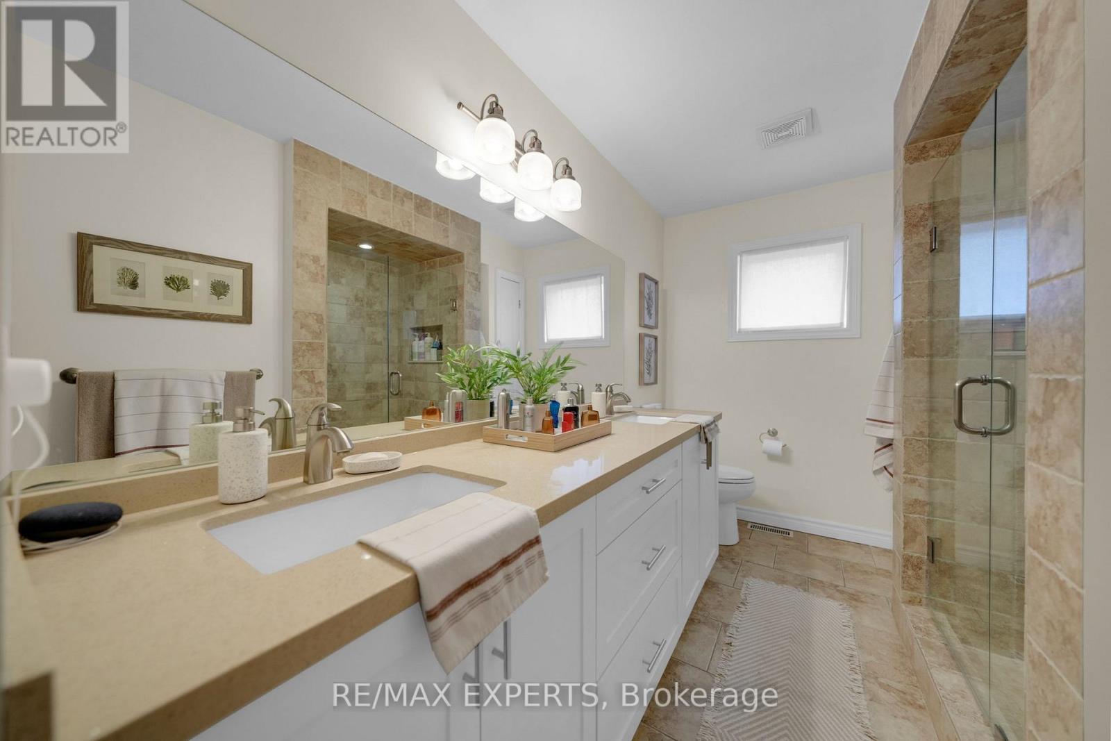22 Gooderham Drive, Halton Hills, Ontario  L7G 5R6 - Photo 28 - W12354360