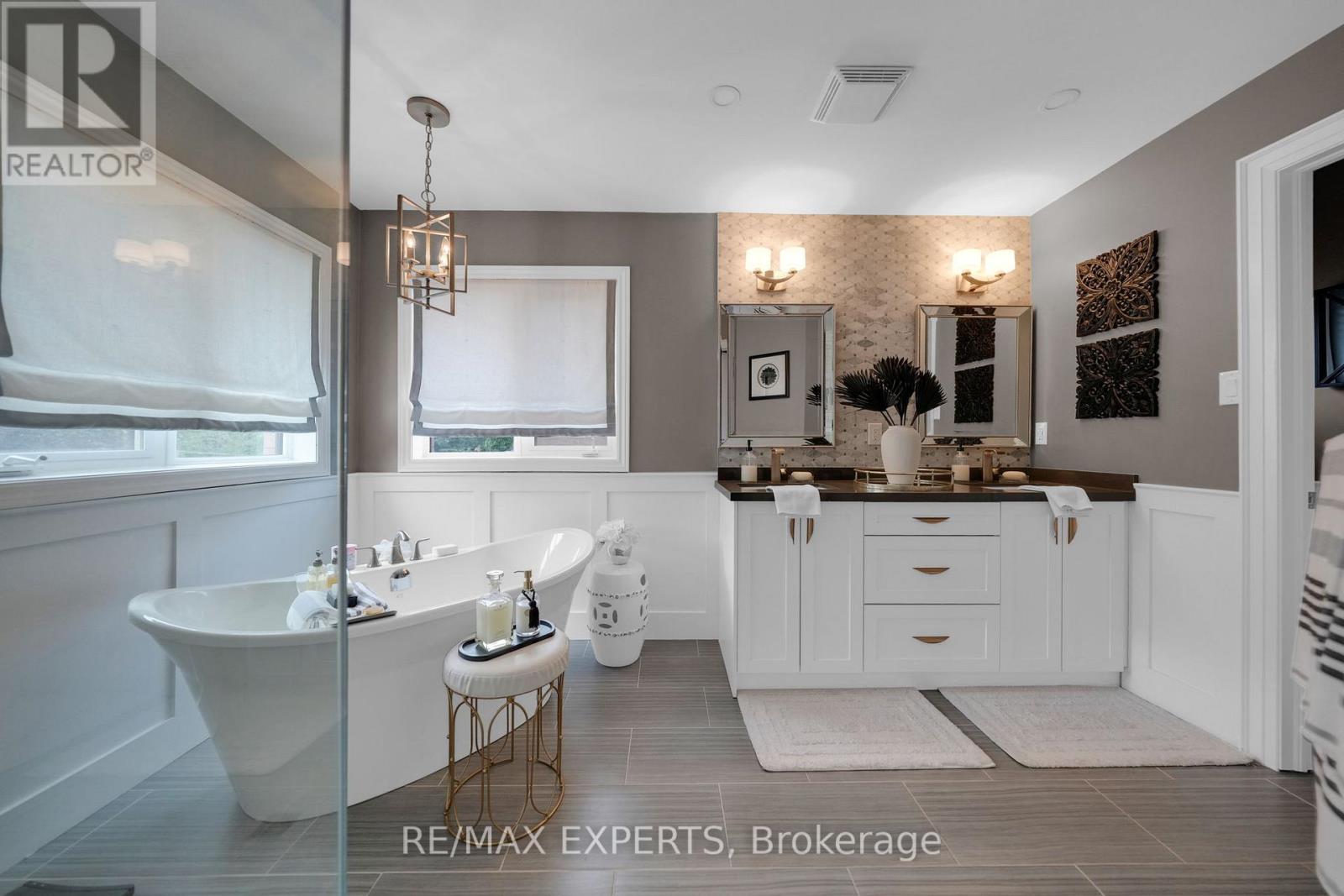 22 Gooderham Drive, Halton Hills, Ontario  L7G 5R6 - Photo 32 - W12354360