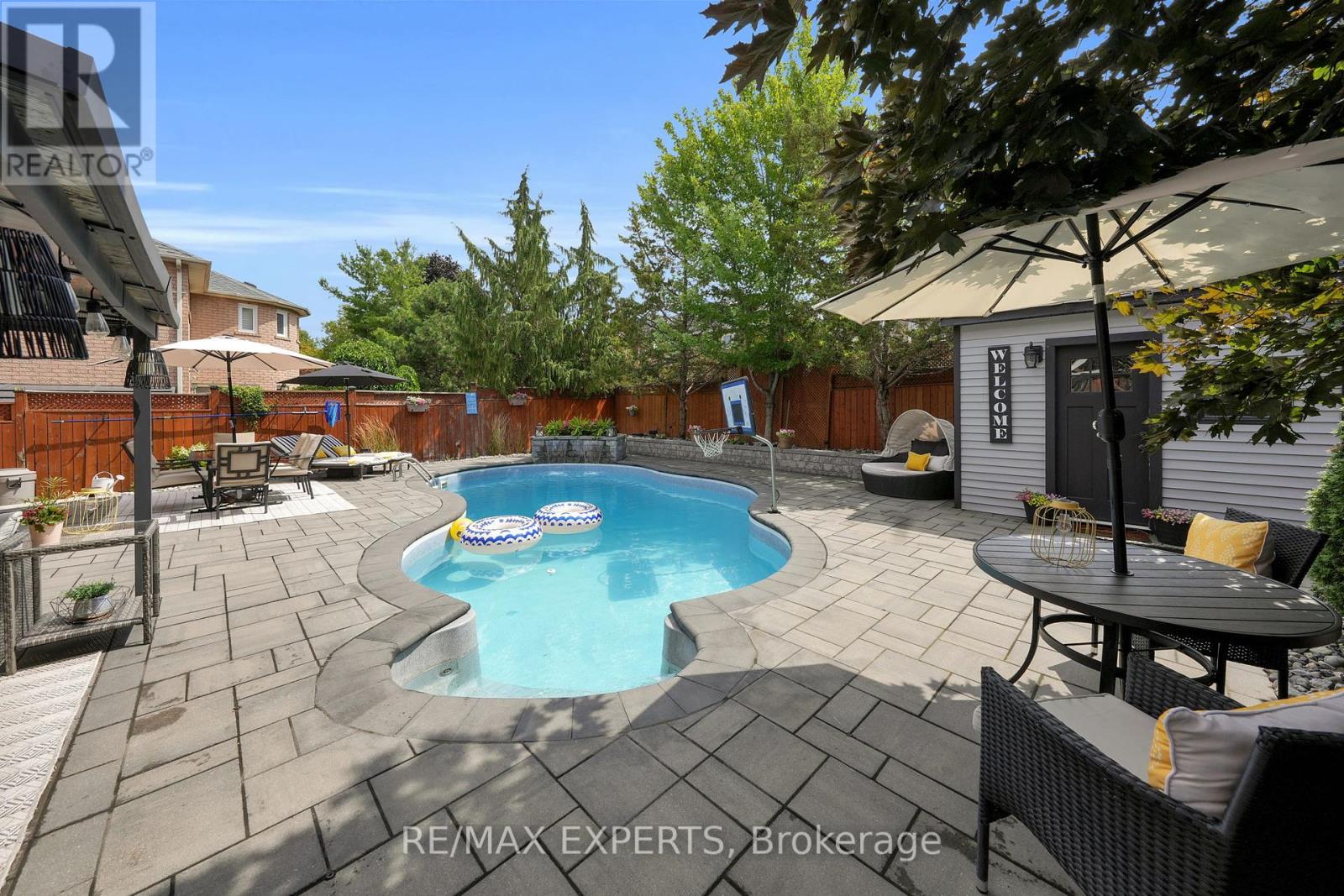 22 Gooderham Drive, Halton Hills, Ontario  L7G 5R6 - Photo 45 - W12354360