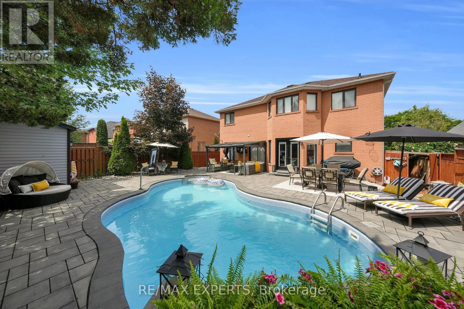 22 Gooderham Drive, Halton Hills, Ontario  L7G 5R6 - Photo 46 - W12354360
