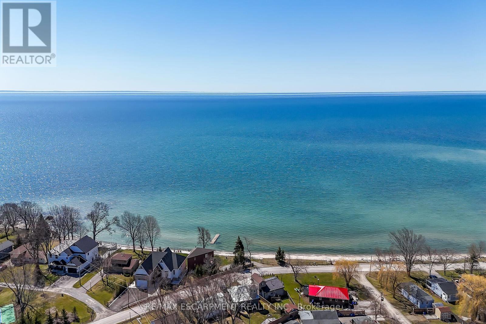 Property at 271 BLUE WATER PARKWAY image 4