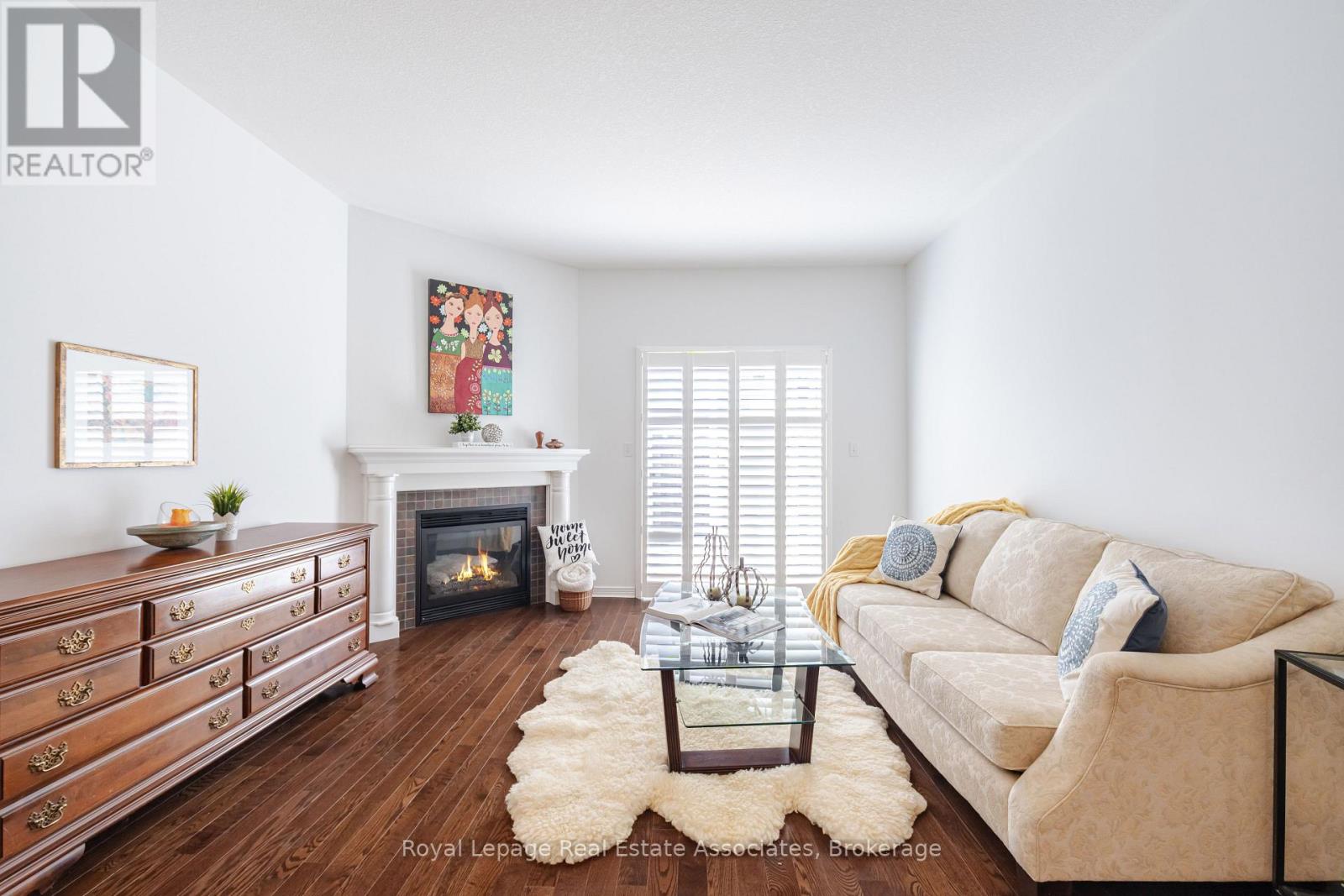 10 Cornflower Crescent, Hamilton, Ontario  L0R 1P0 - Photo 1 - X12354377