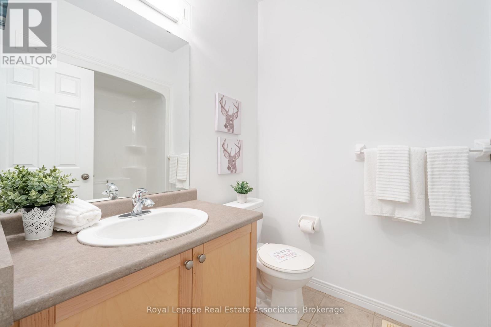 10 Cornflower Crescent, Hamilton, Ontario  L0R 1P0 - Photo 20 - X12354377