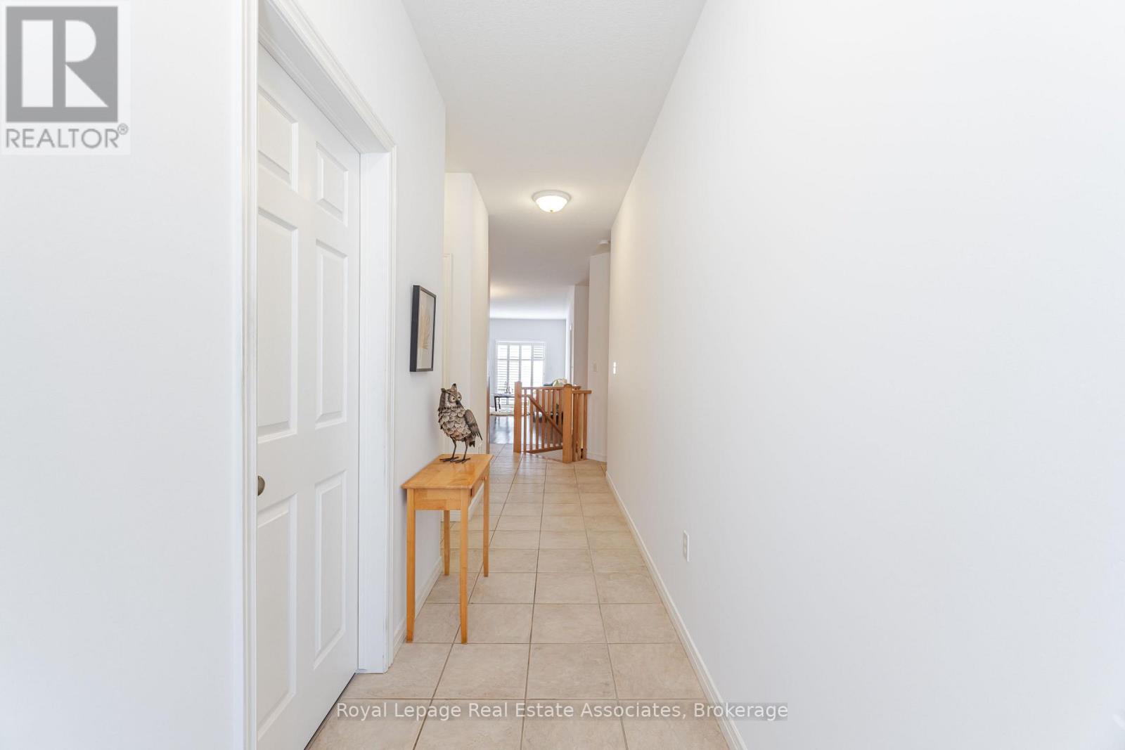 10 Cornflower Crescent, Hamilton, Ontario  L0R 1P0 - Photo 5 - X12354377